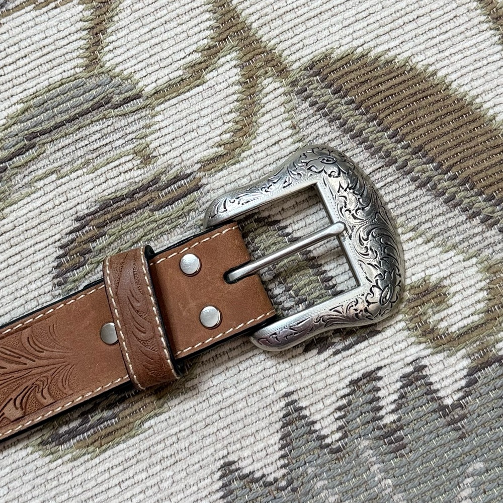 Nocona Leather Belt Brown Distressed Tooled Western Tapestry Studded 46 - Picture 4 of 8